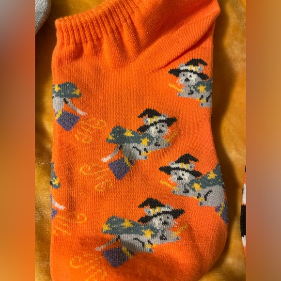 Old Navy Halloween ankle socks 4 pairs - Picture 2 of 5